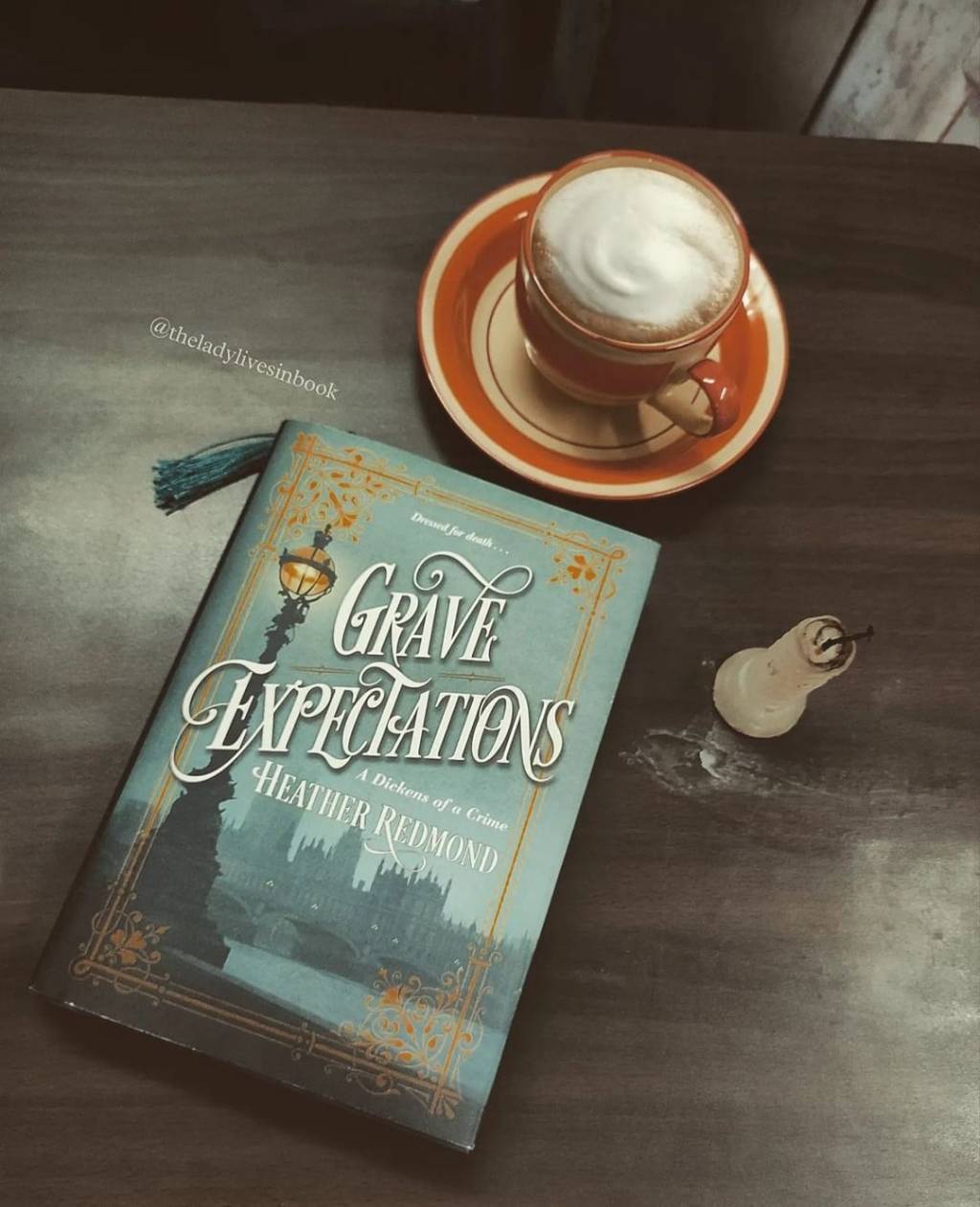 What a beautiful take on old classics: Grave Expectations By Heather Redmond – Book Review